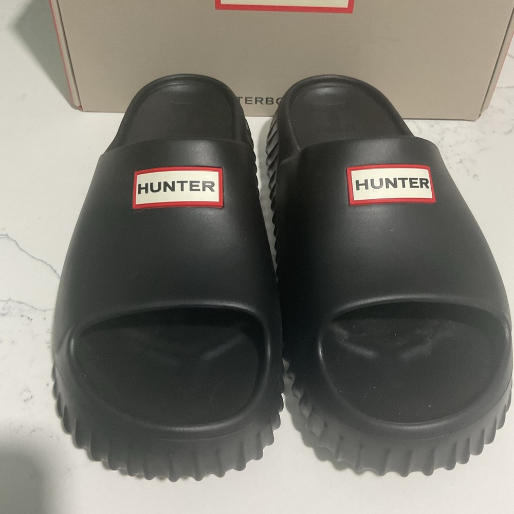Hunter Sandals. - Picture 3 of 7